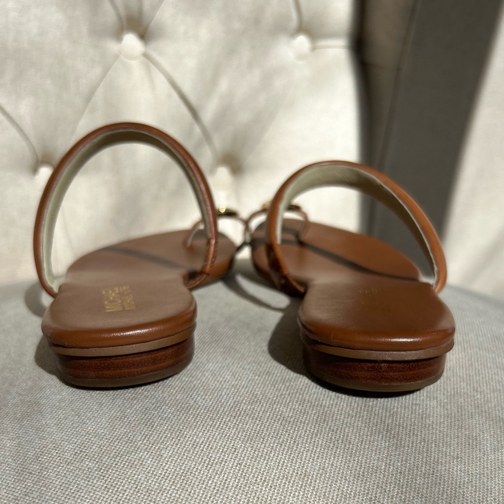 Michael Kors Women's Brown Leather Toe Thong Summer Sandals Shoes 7½ M AQ14L - Picture 4 of 12